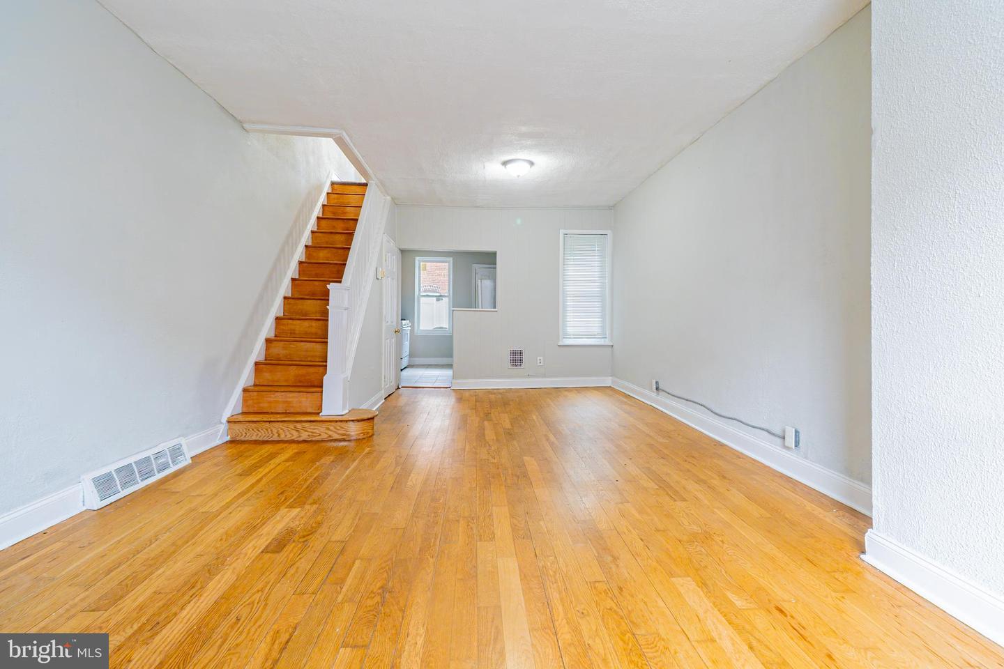 1528 S Hollywood St Property Photo 28