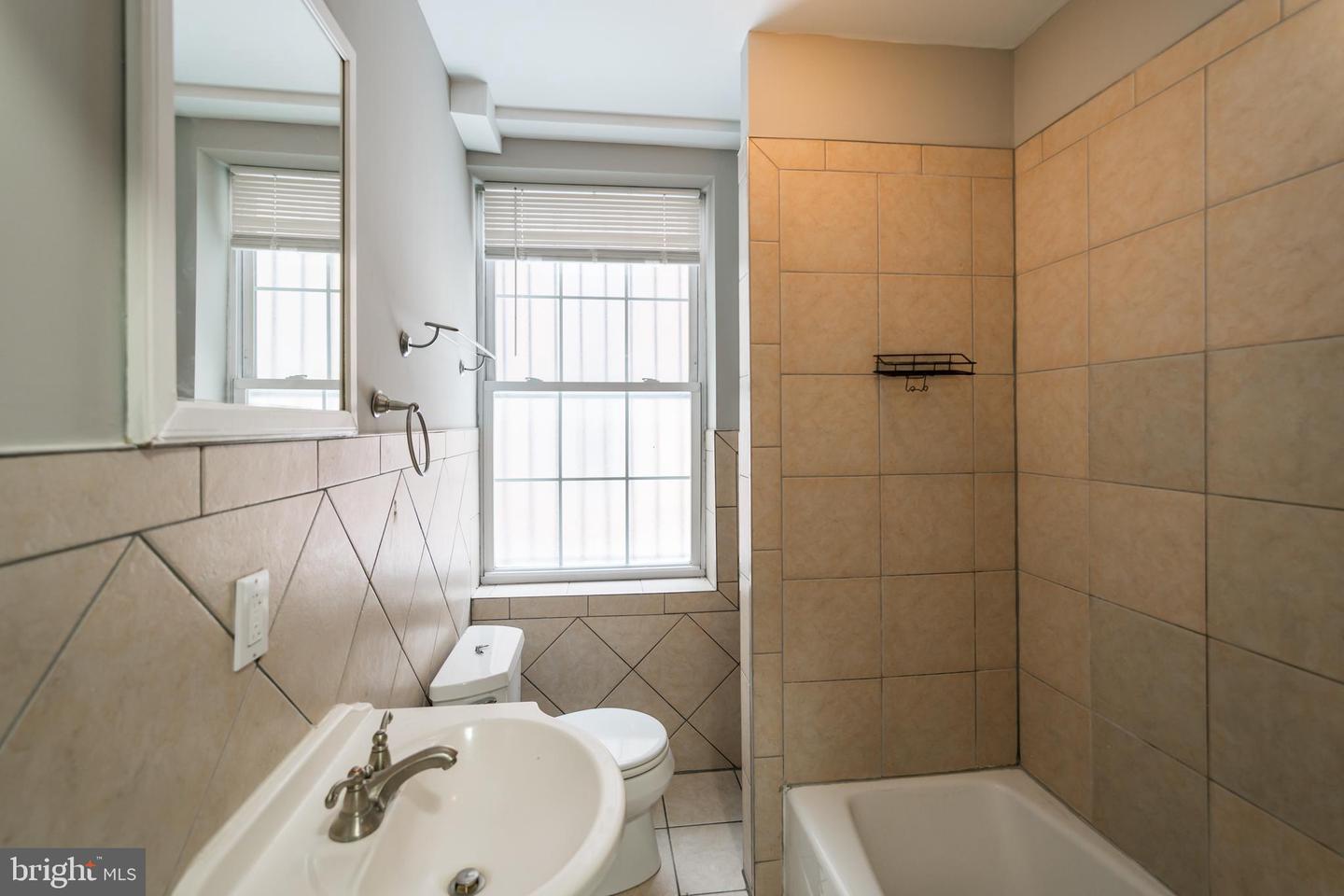 2123 Spring Garden St #unit 1r Property Photo 5