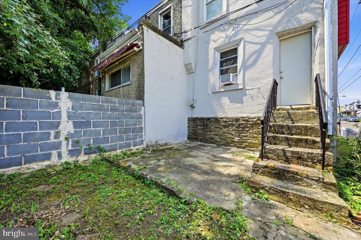 5767 N Beechwood Property Photo 13
