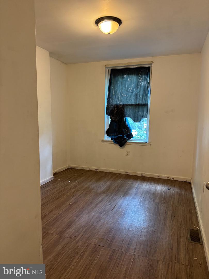 2205 N Bouvier St Property Photo 6