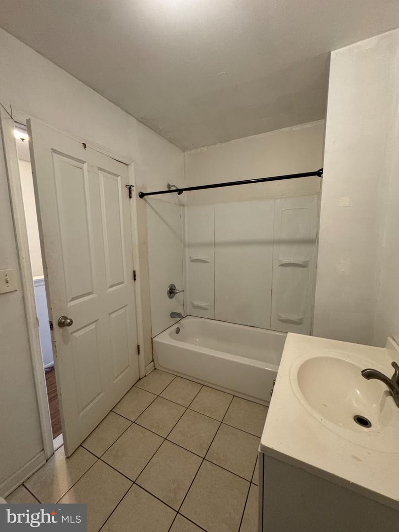 2205 N Bouvier St Property Photo 11