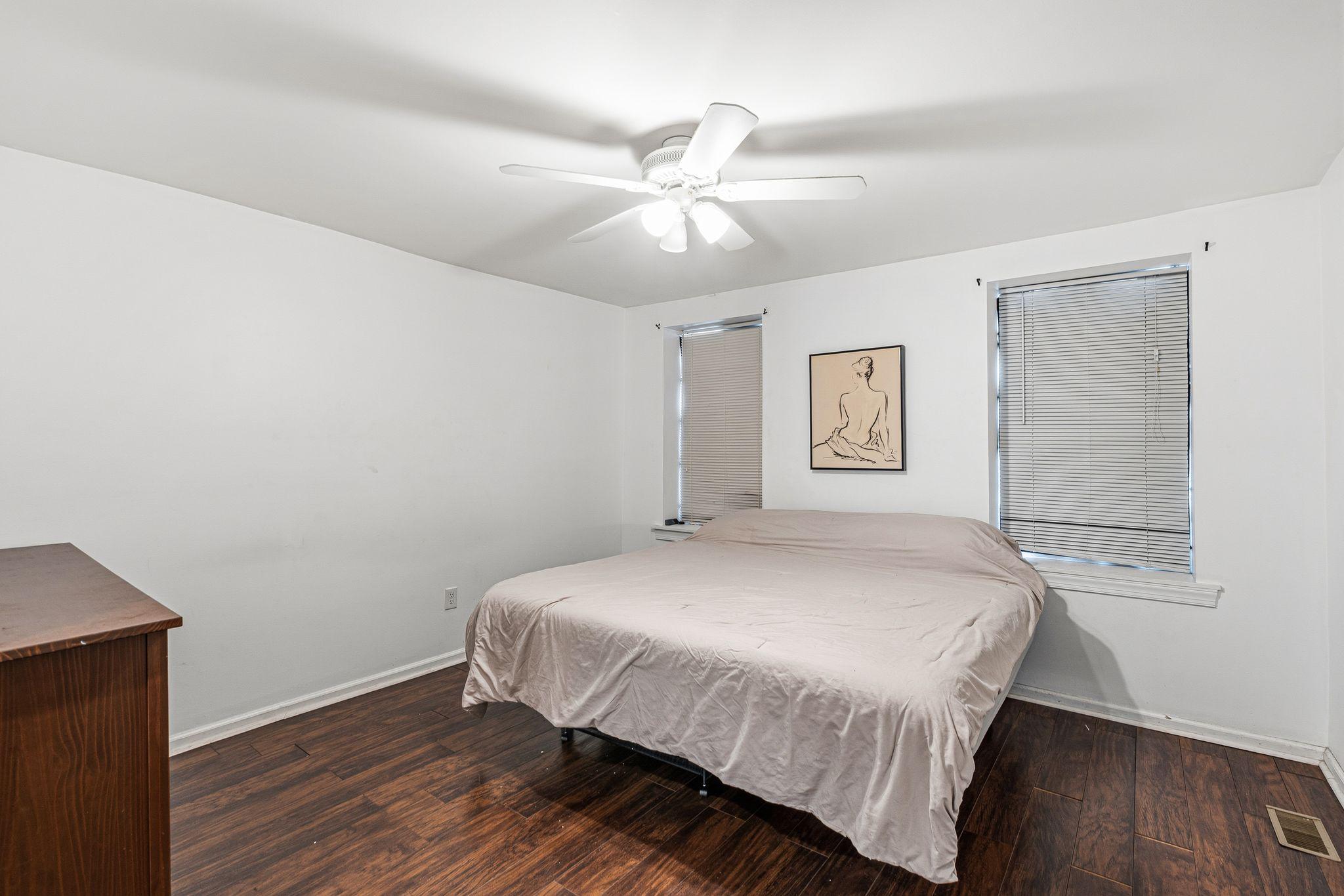 208 W Wildey St Property Photo 14