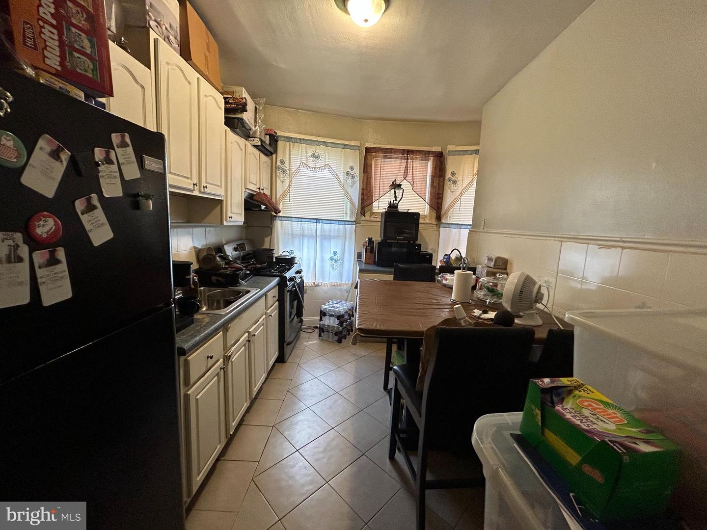 5330 Spruce St Property Photo 7