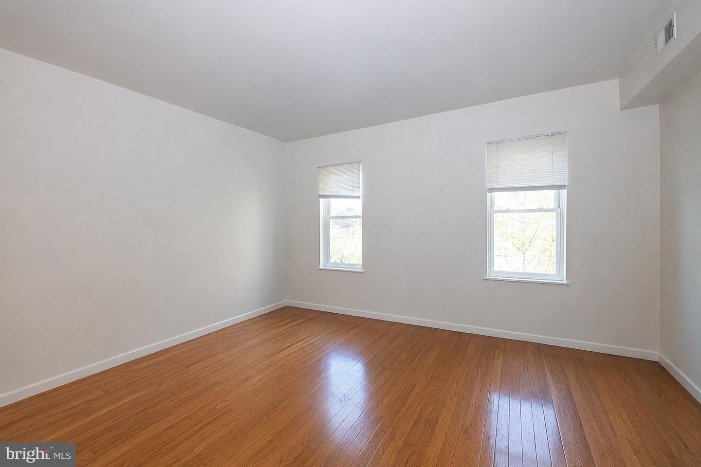 1526 Mount Vernon St #2 Property Photo 3