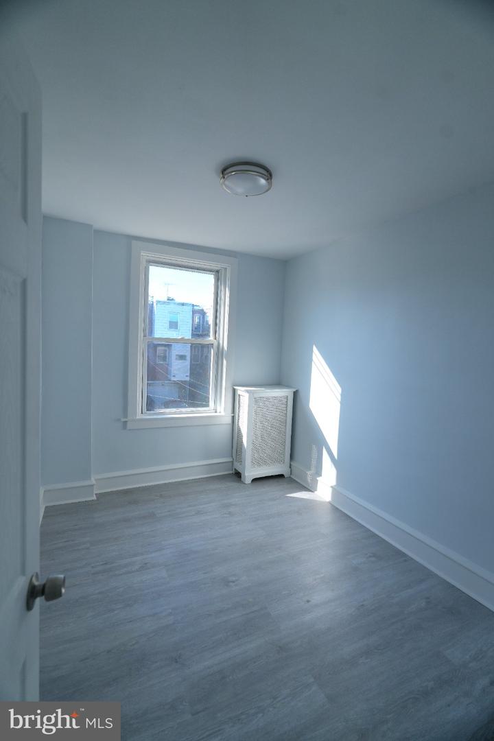 7126 Torresdale Ave Property Photo 4