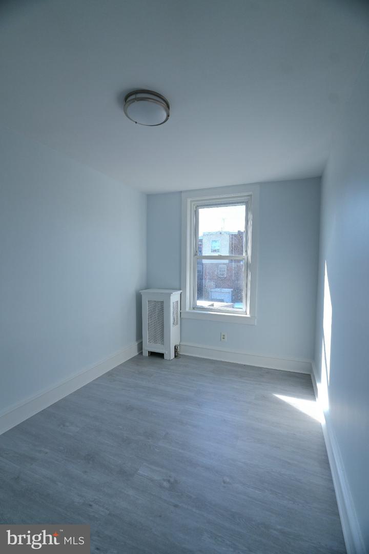 7126 Torresdale Ave Property Photo 5