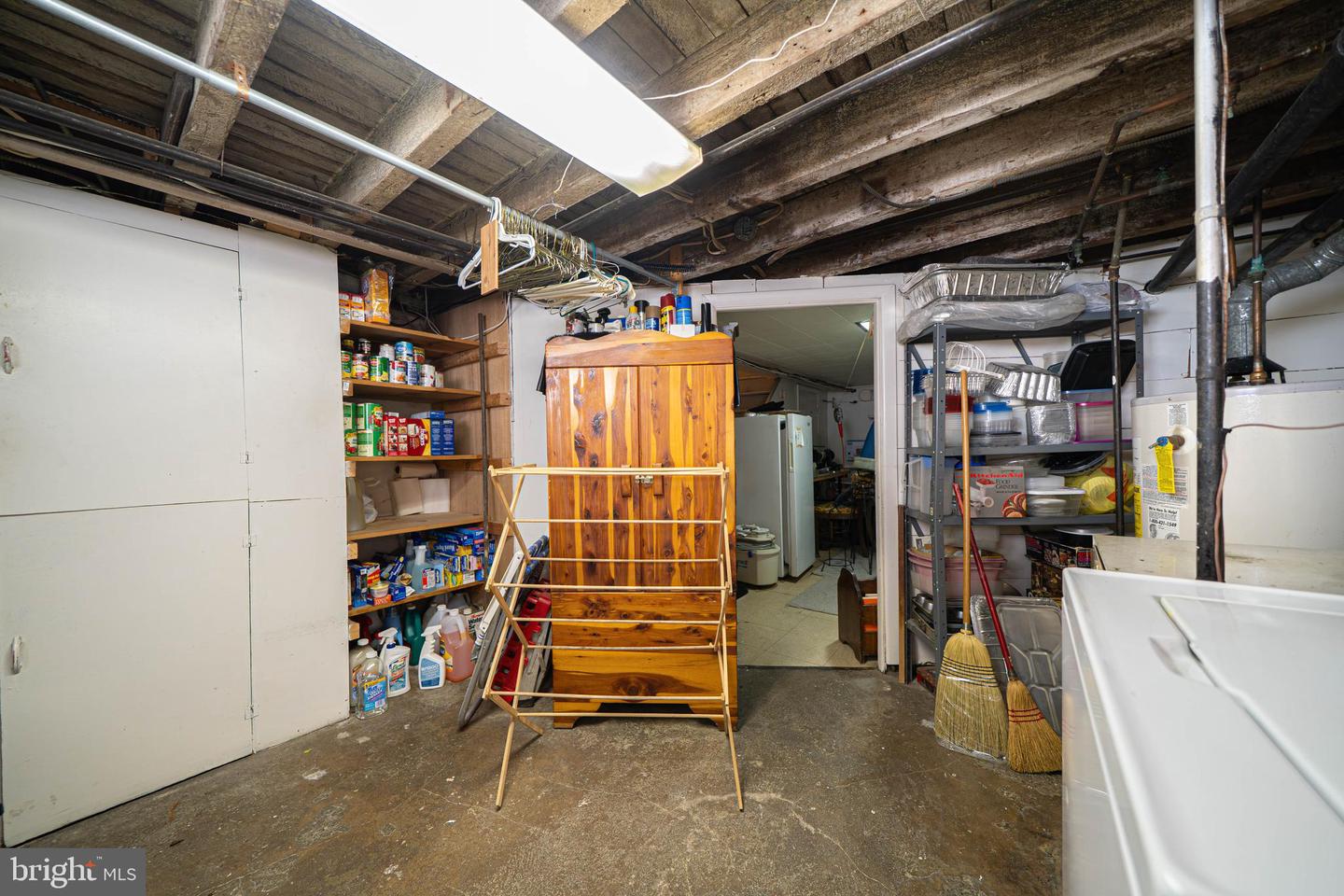 1033 Daly St Property Photo 20