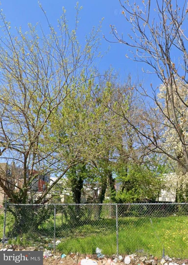 2808 N 12th St Property Photo 2