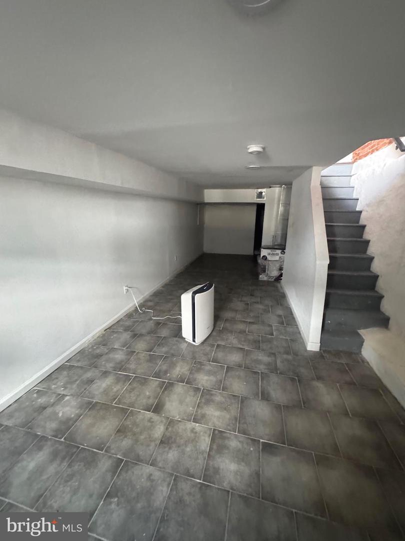 1609 S Etting St Property Photo 9