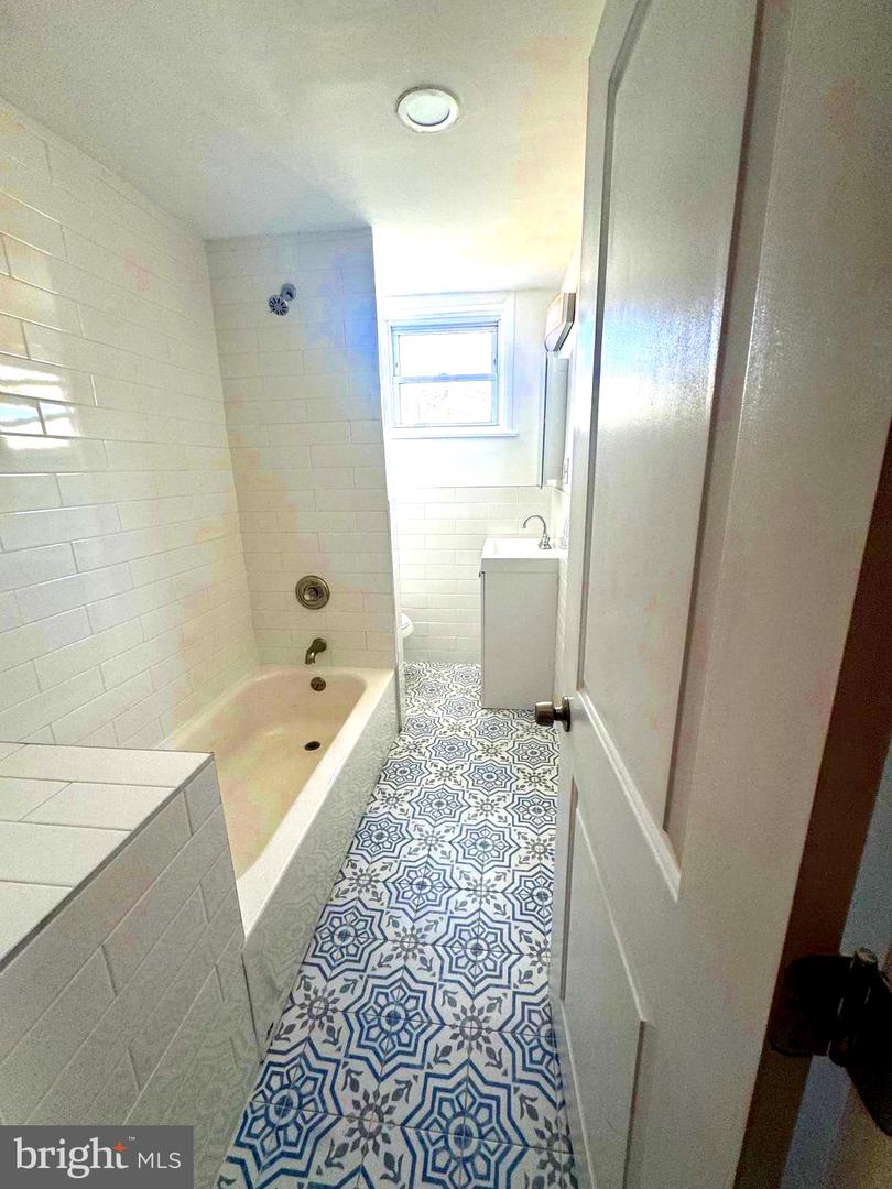 1609 S Etting St Property Photo 15