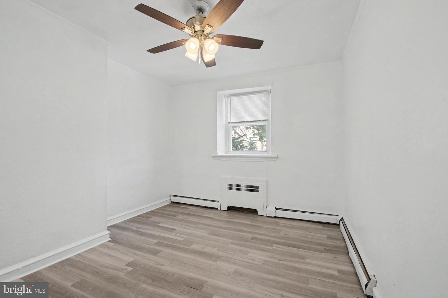 5200-00 W Montgomery Ave #bldg W Unit 22a Property Photo 6