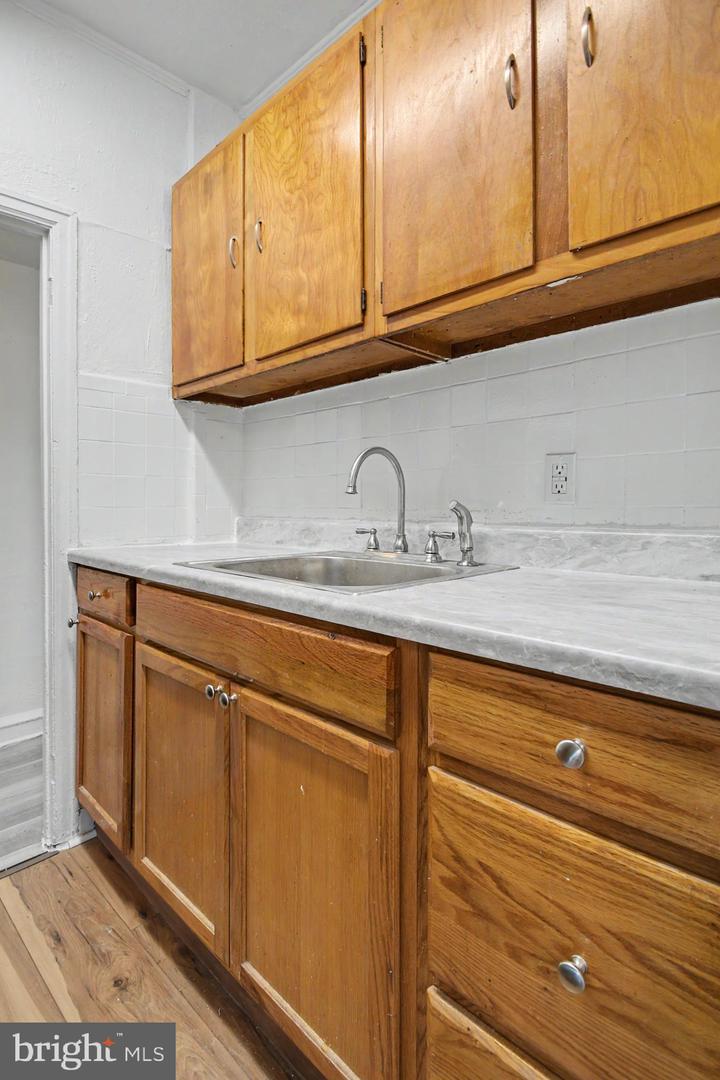 5200-00 W Montgomery Ave #bldg W Unit 22a Property Photo 9