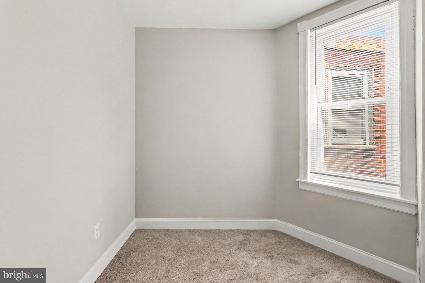 5226 Reinhard St Property Photo 14