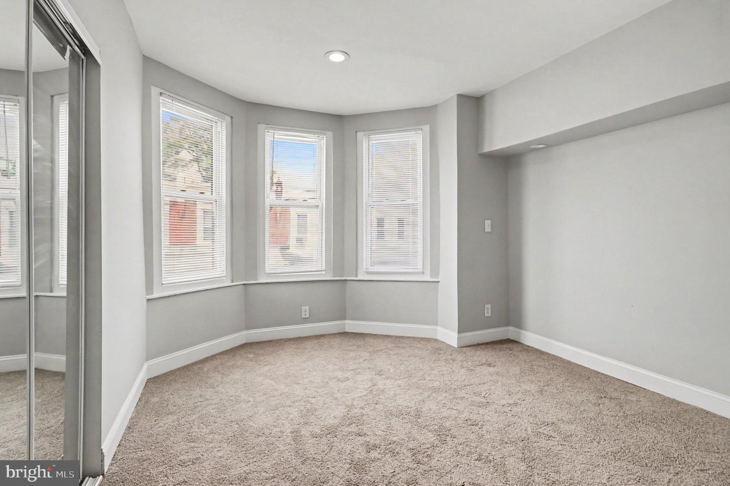 5226 Reinhard St Property Photo 17