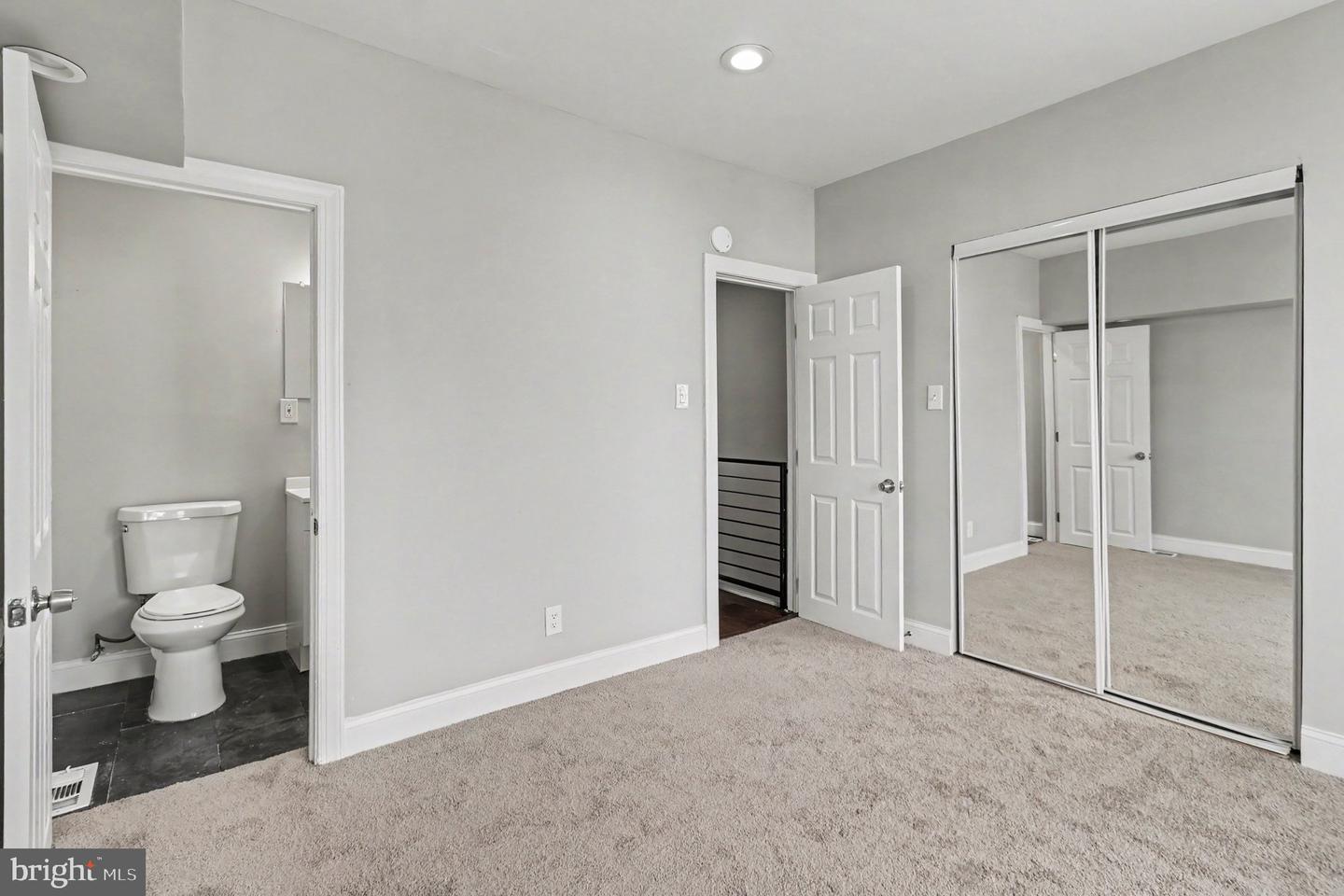 5226 Reinhard St Property Photo 18