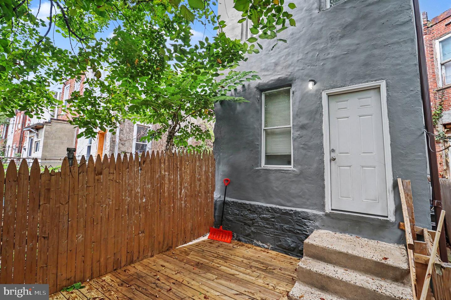 5226 Reinhard St Property Photo 25