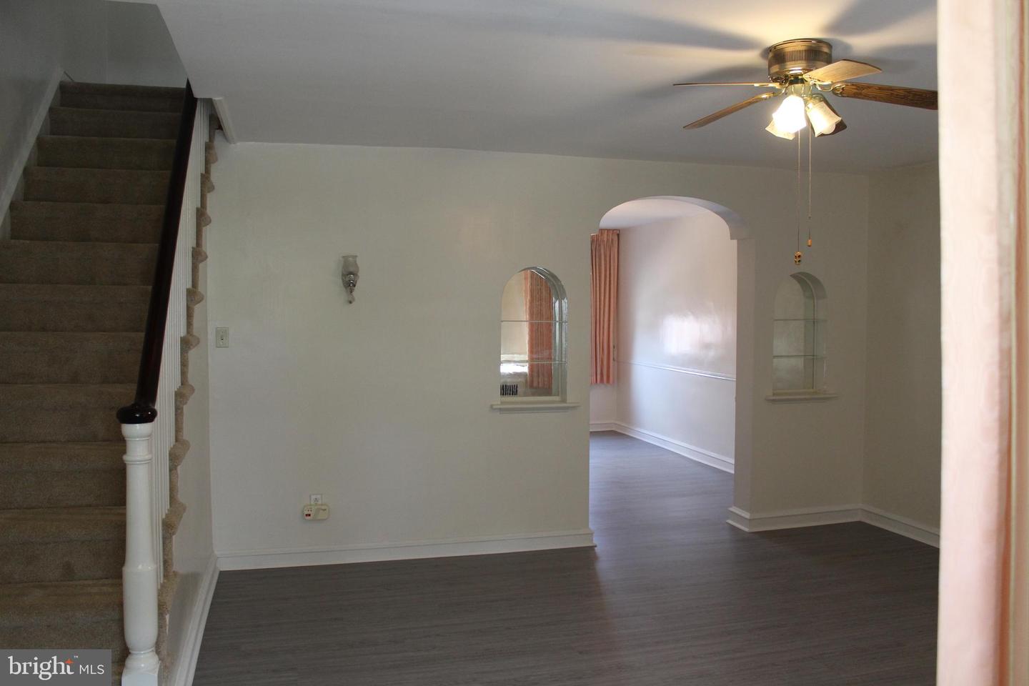 5625 Arbor St Property Photo 6