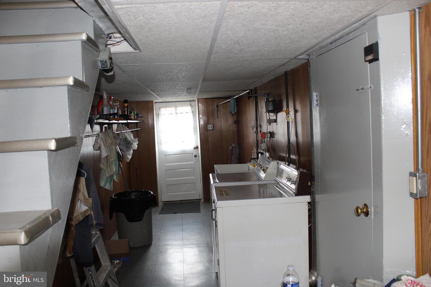 5625 Arbor St Property Photo 18