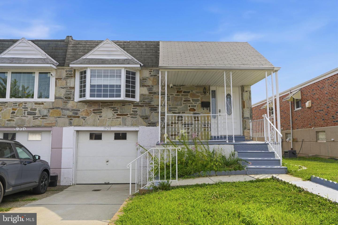 1928 President St Property Photo 2