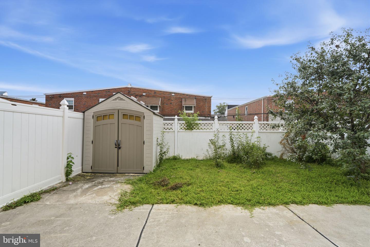 1928 President St Property Photo 26