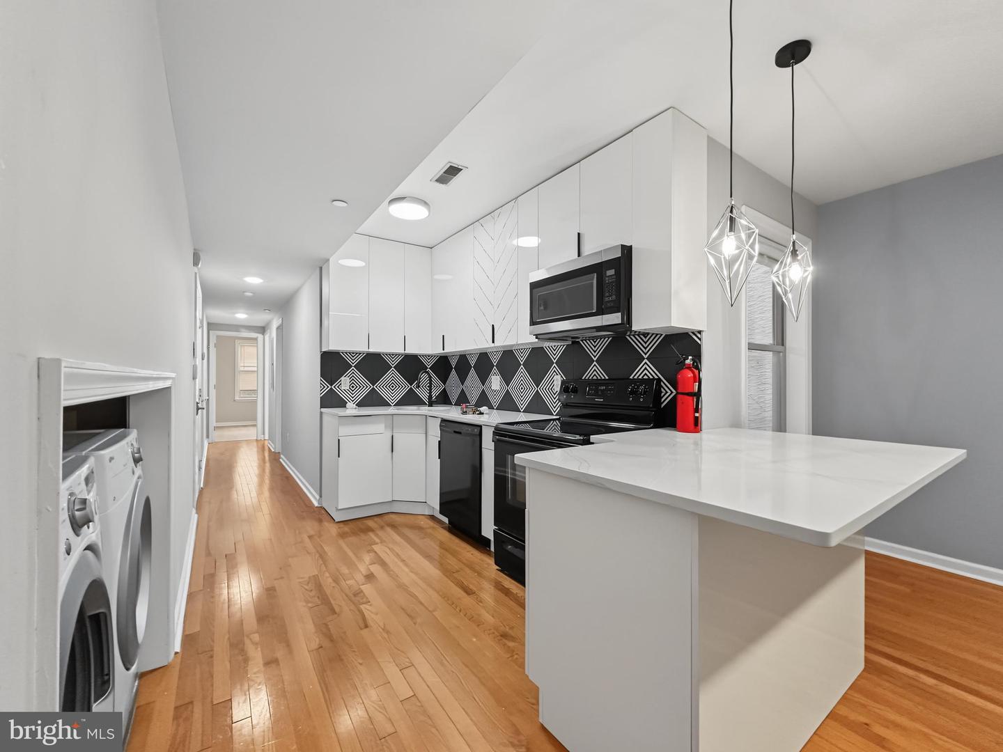 1811 Cecil B Moore Ave #c Property Photo 5