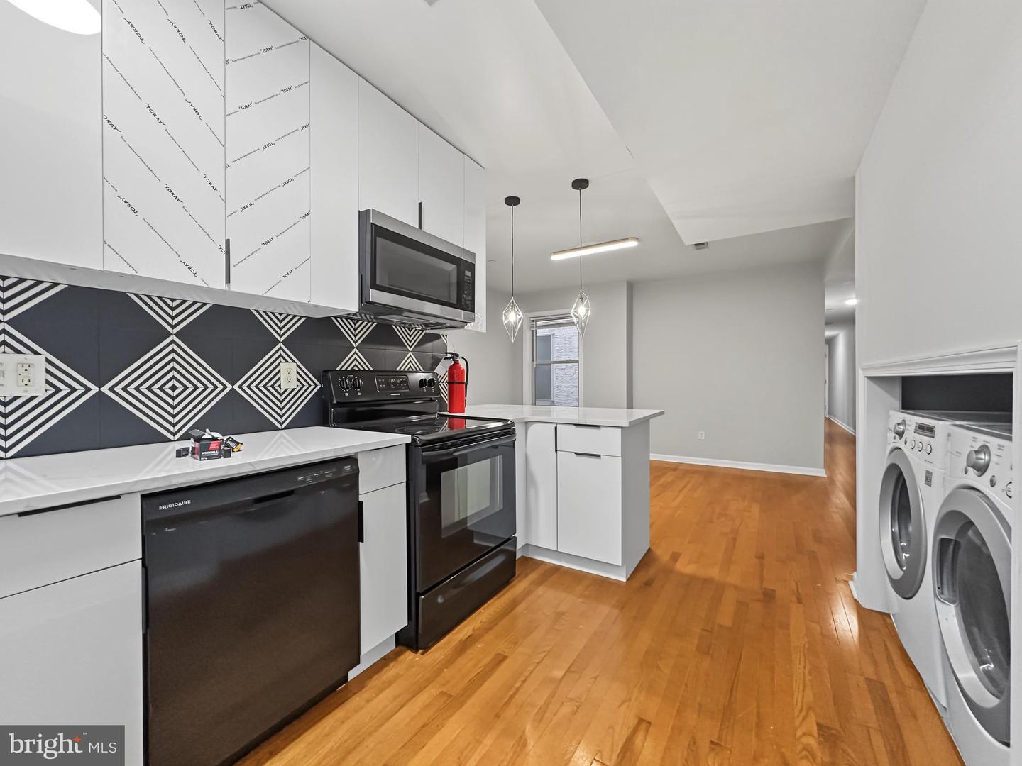 1811 Cecil B Moore Ave #c Property Photo 6