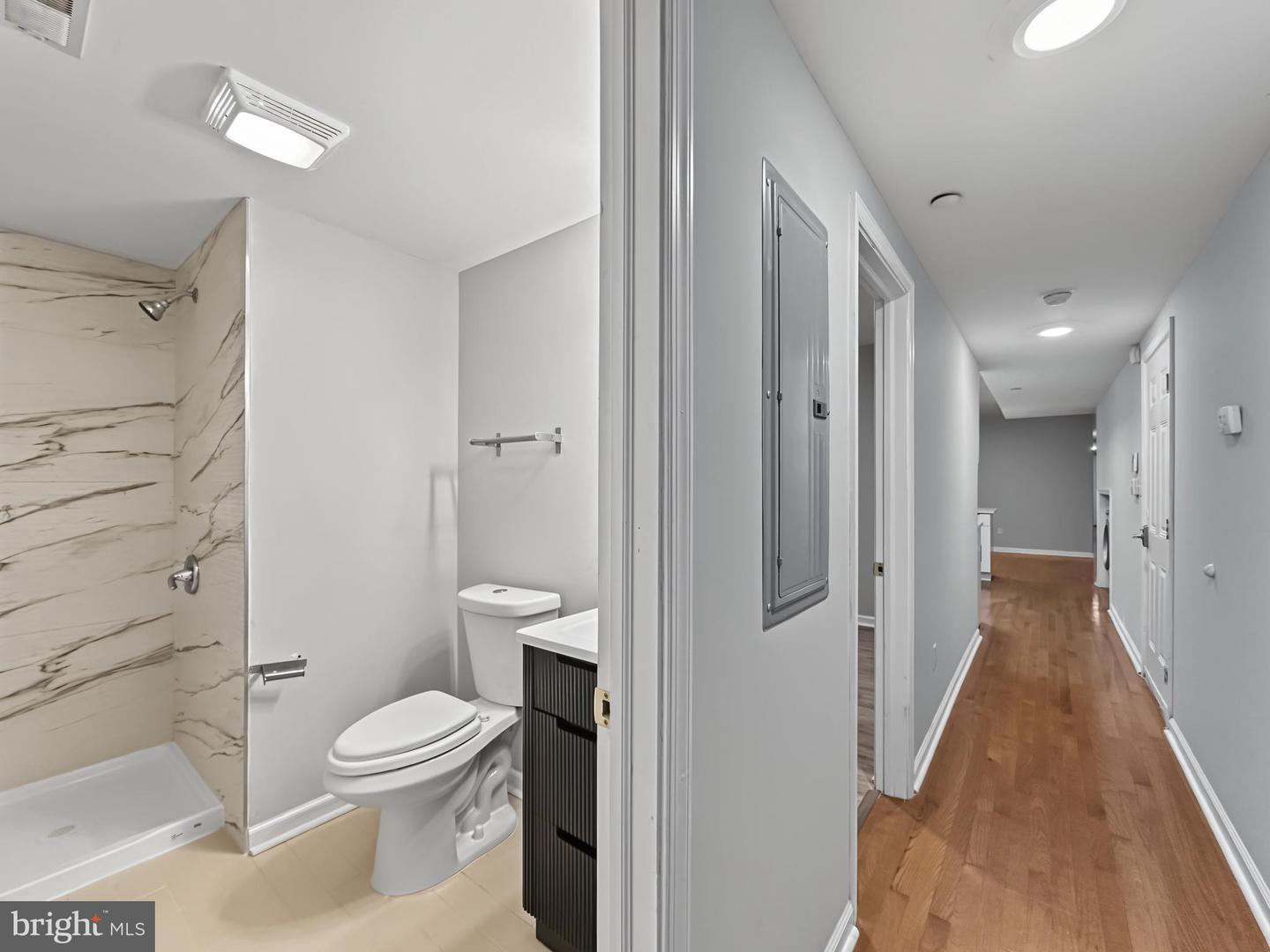 1811 Cecil B Moore Ave #c Property Photo 8