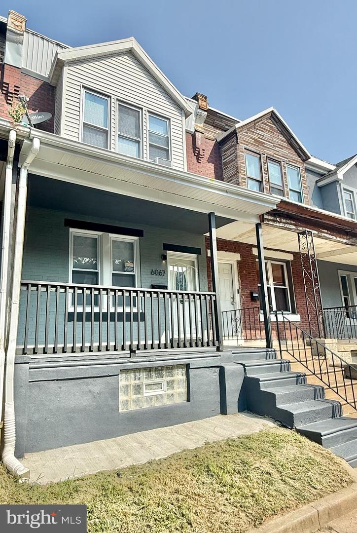 6067 Regent St Property Photo 3