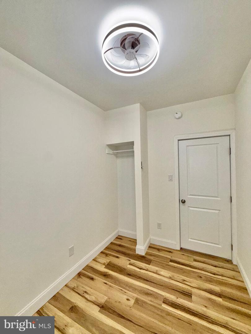 6067 Regent St Property Photo 20