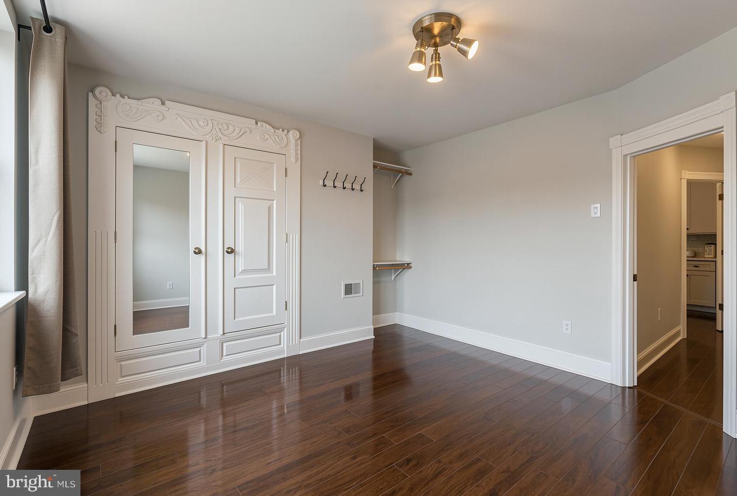 1254 S Bonsall St Property Photo 12