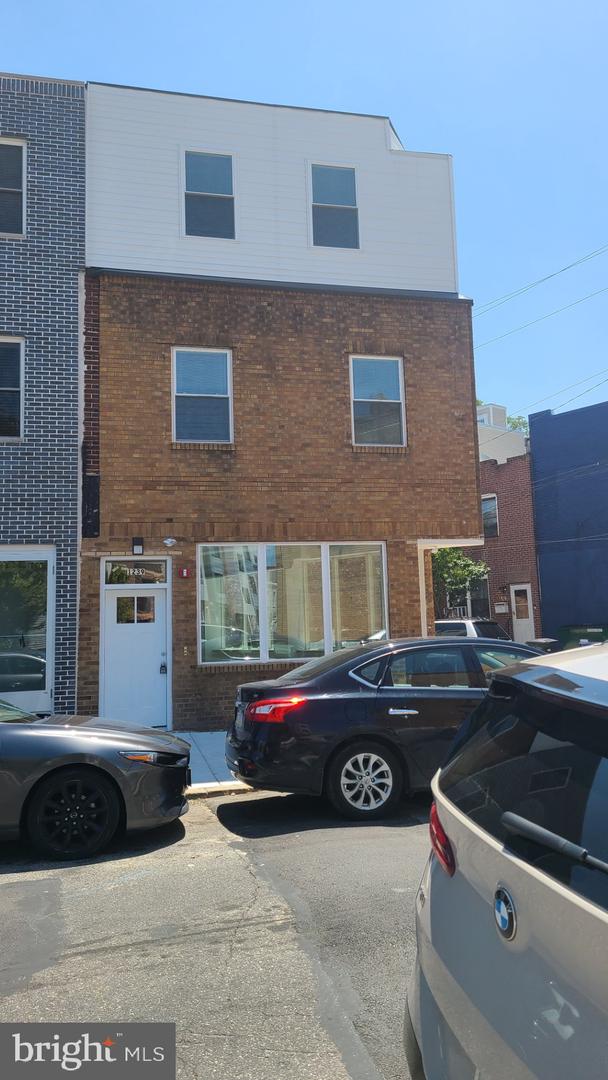 1239 POINT BREEZE AVE #1FL Property Photo 1