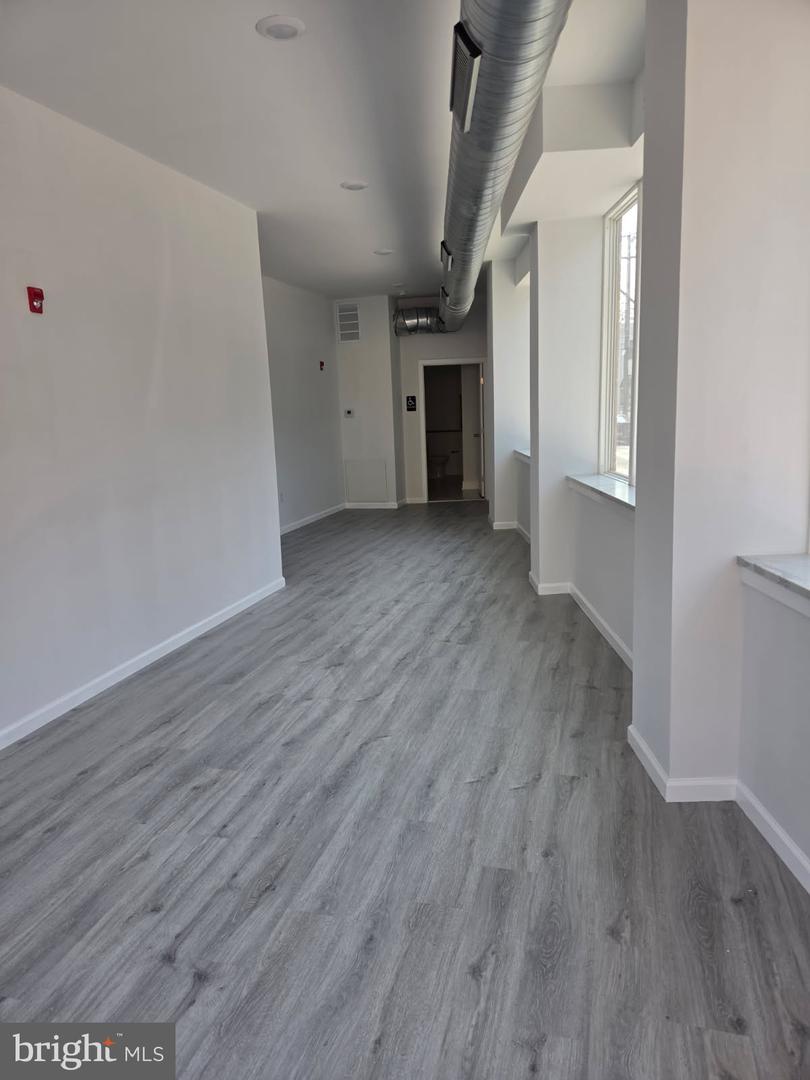 1239 Point Breeze Ave #1fl Property Photo 2