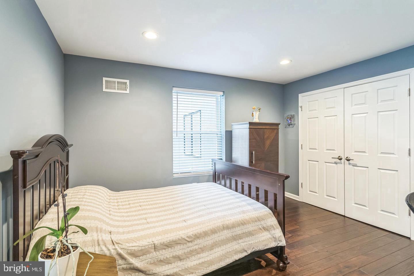 1153 N Hancock St Property Photo 6