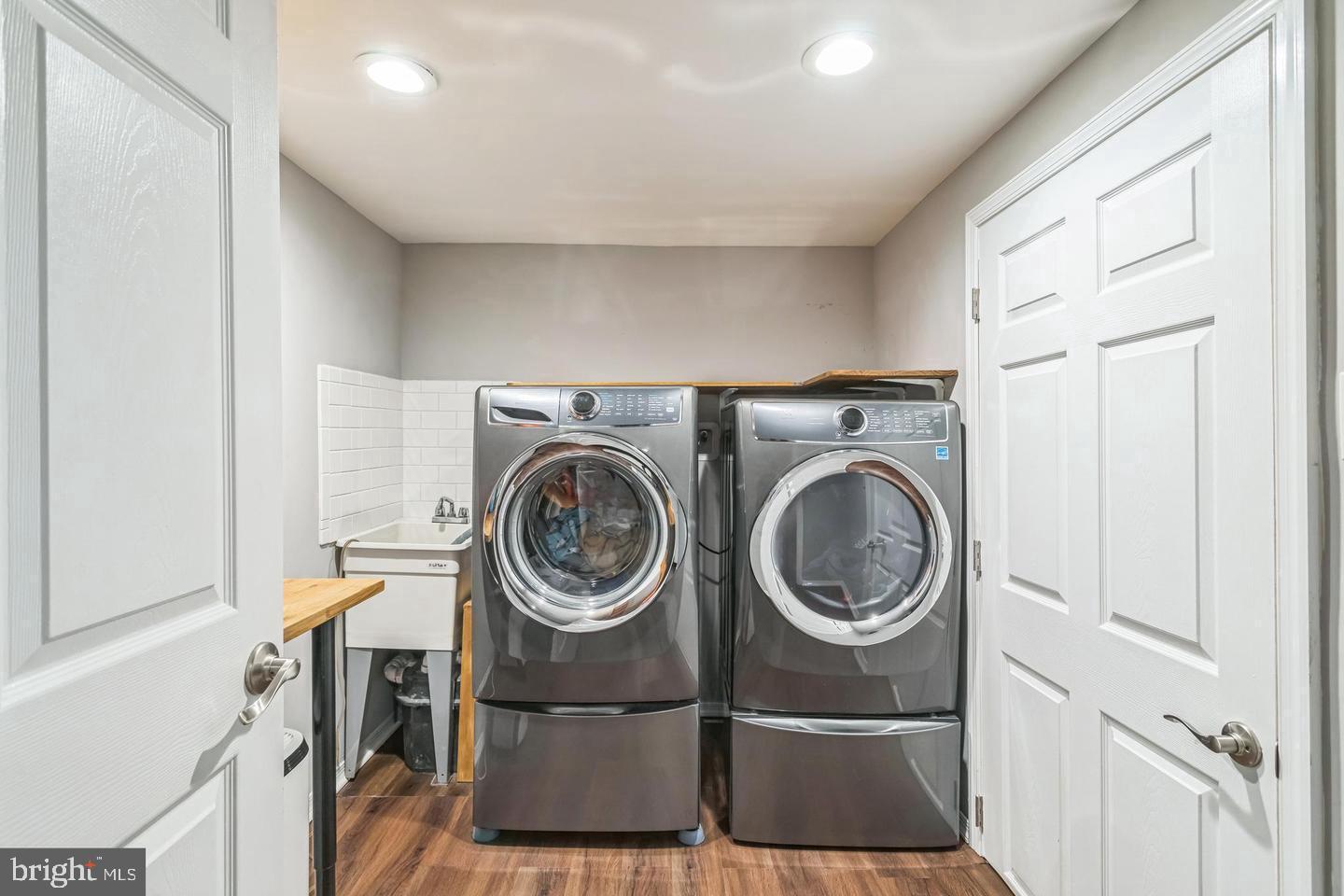 1153 N Hancock St Property Photo 24