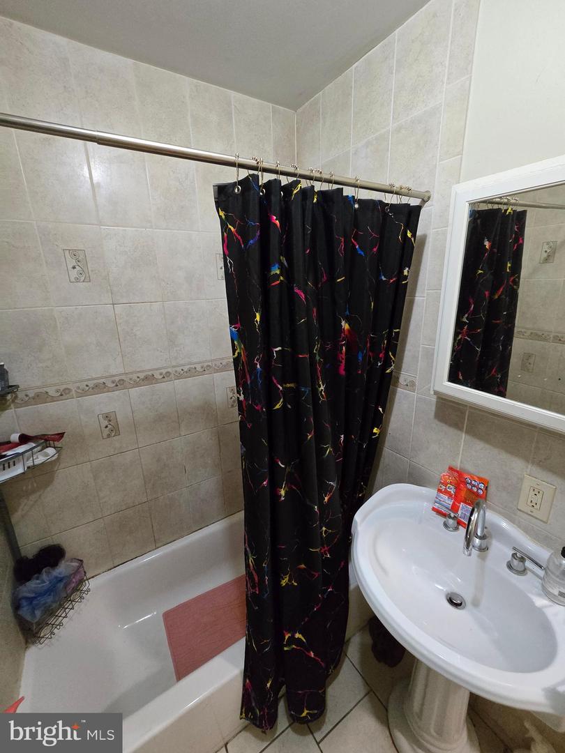 2754 N Croskey St Property Photo 24