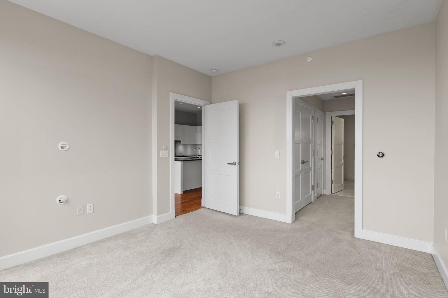 50 S 16th St #5303 Property Photo 16