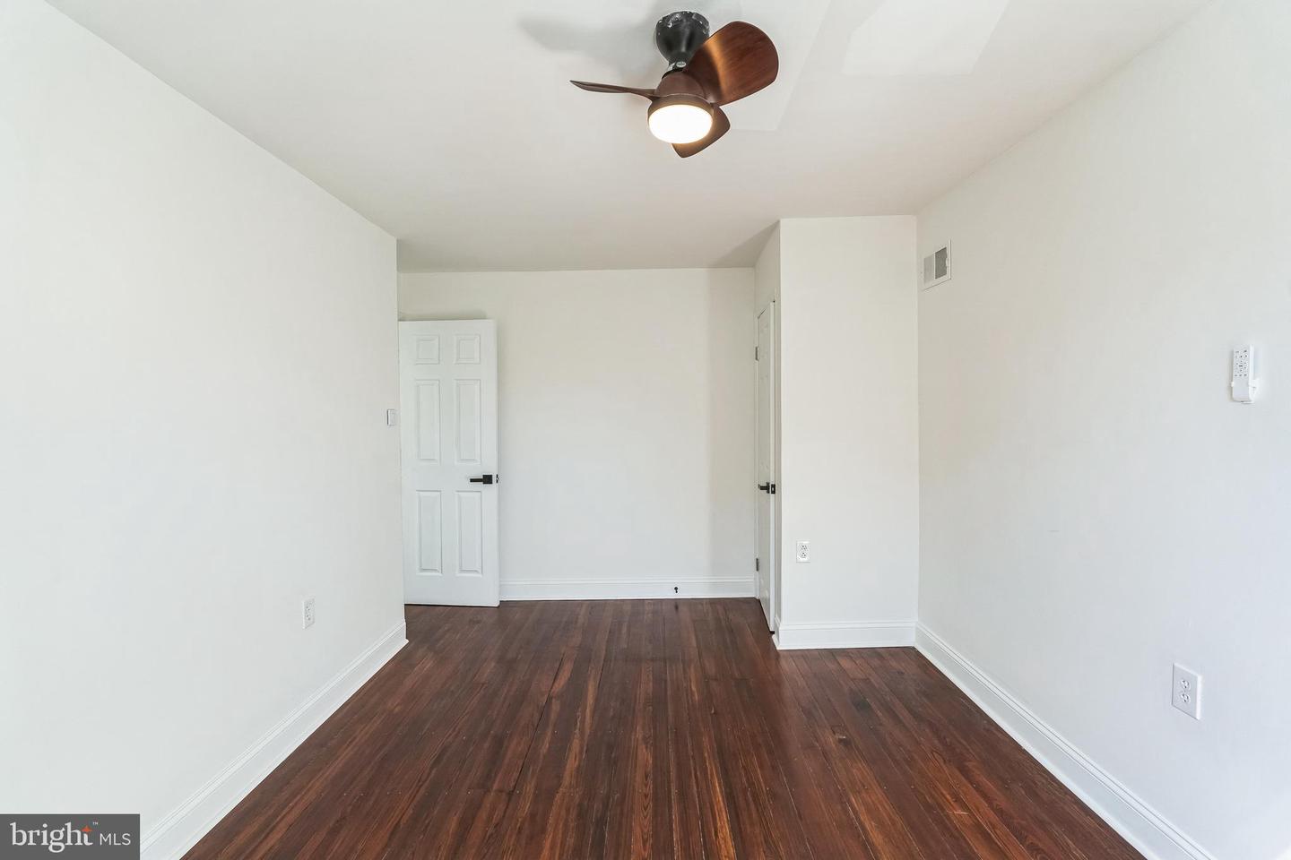 382 Martin St Property Photo 19