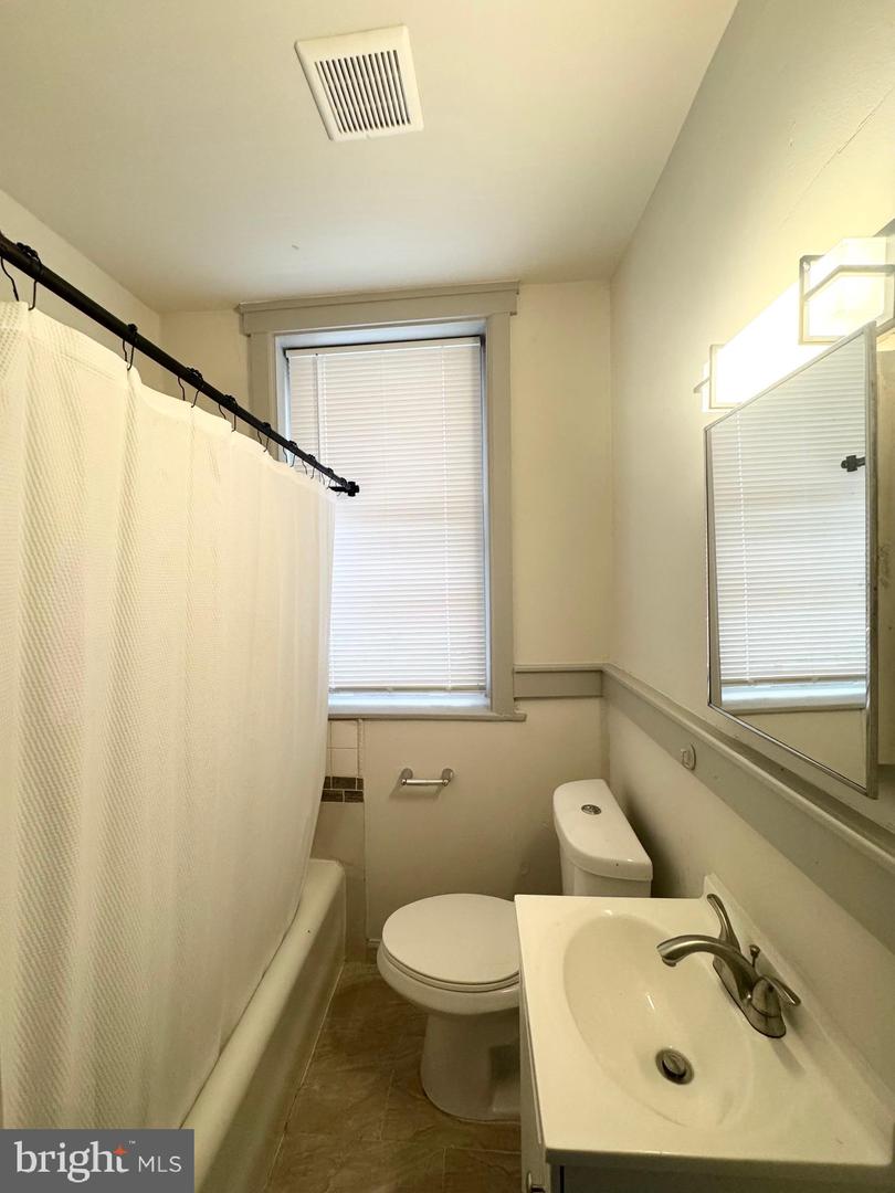 6707 Ogontz Ave #a Property Photo 16