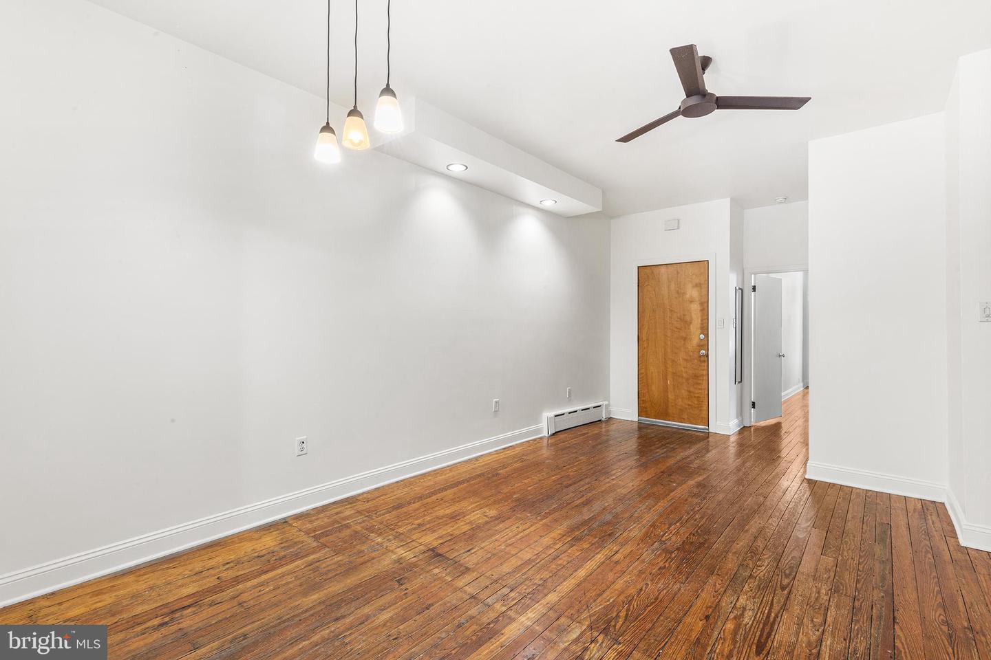 2119 S 13th Property Photo 18