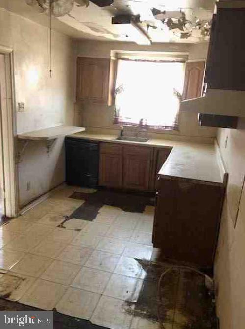 1709 Wynsam St Property Photo 6
