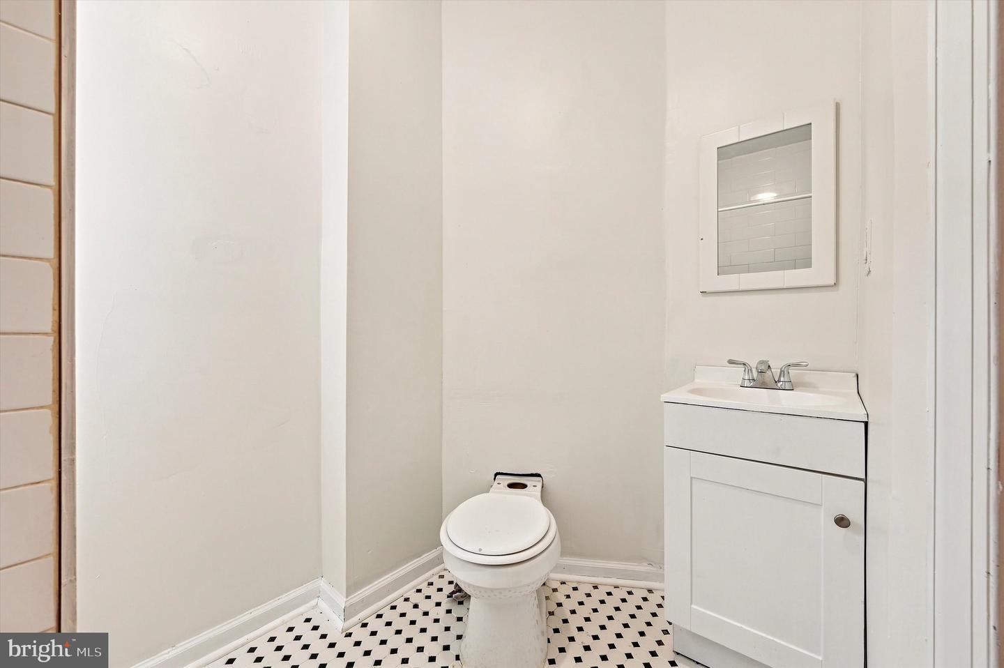 5710 Media St Property Photo 18