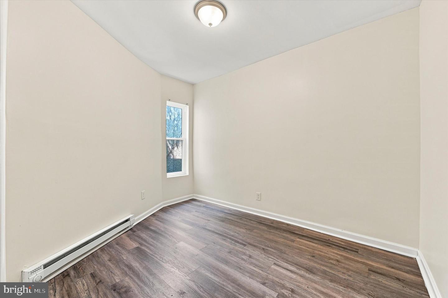 5710 Media St Property Photo 20