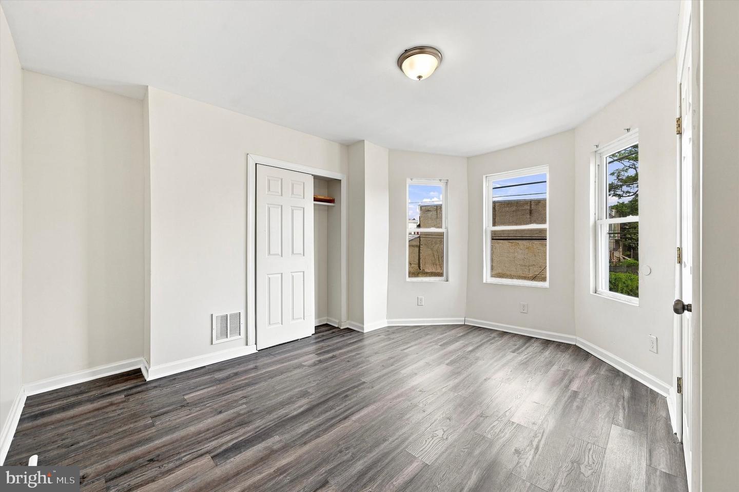 5710 Media St Property Photo 22