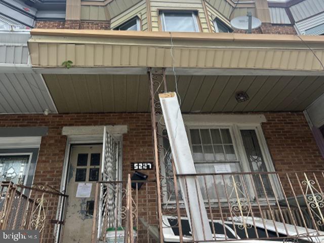 5227 Heston St Property Photo 2