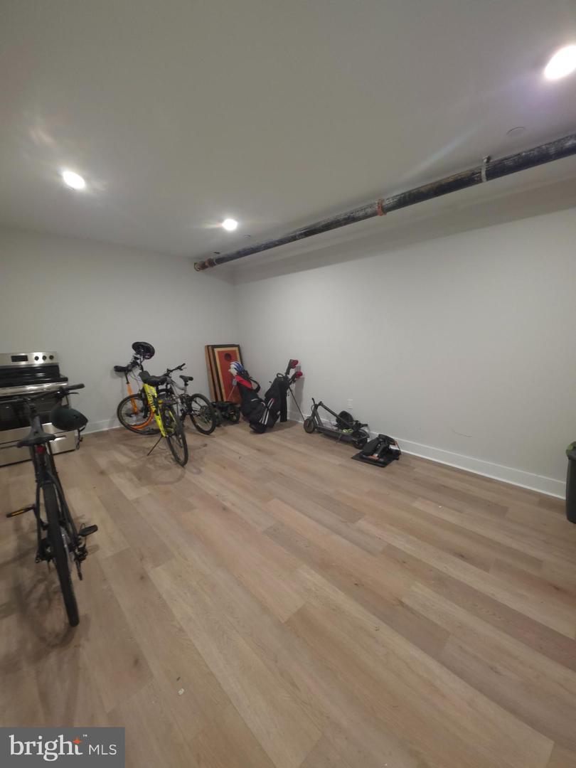 3503 Midvale Ave #ll1 Property Photo 7