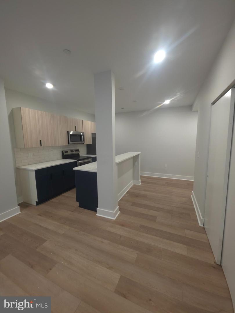 3503 Midvale Ave #ll1 Property Photo 30