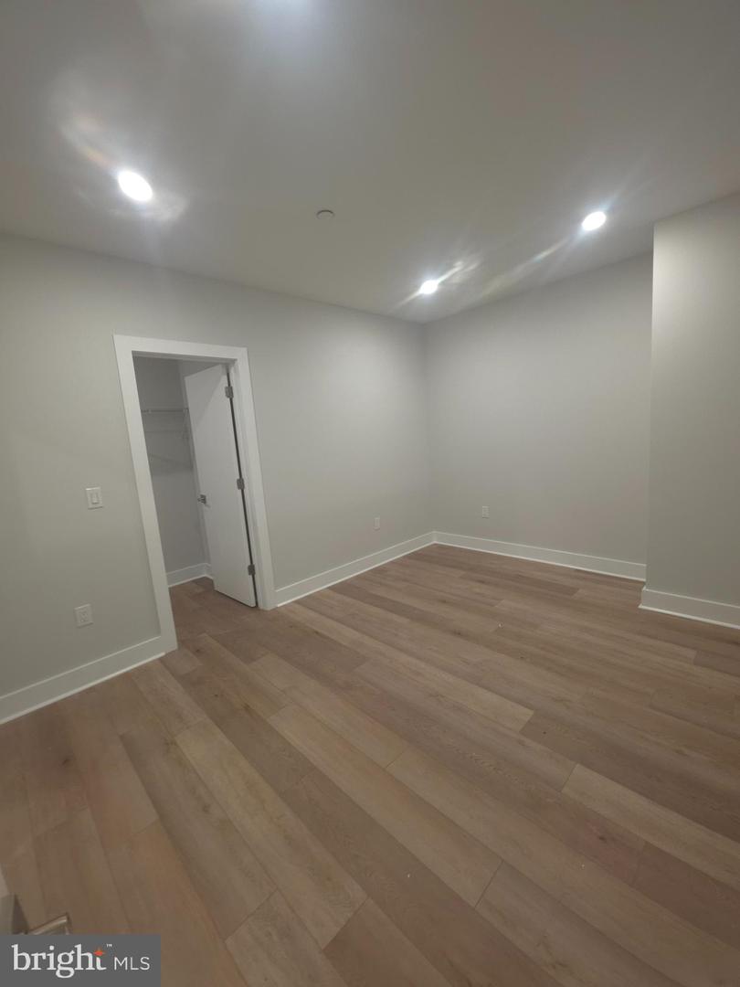 3503 Midvale Ave #ll1 Property Photo 33