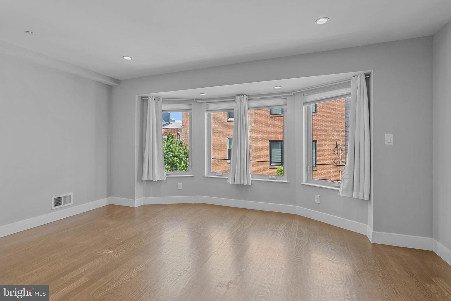 1906 Kater St Property Photo 21