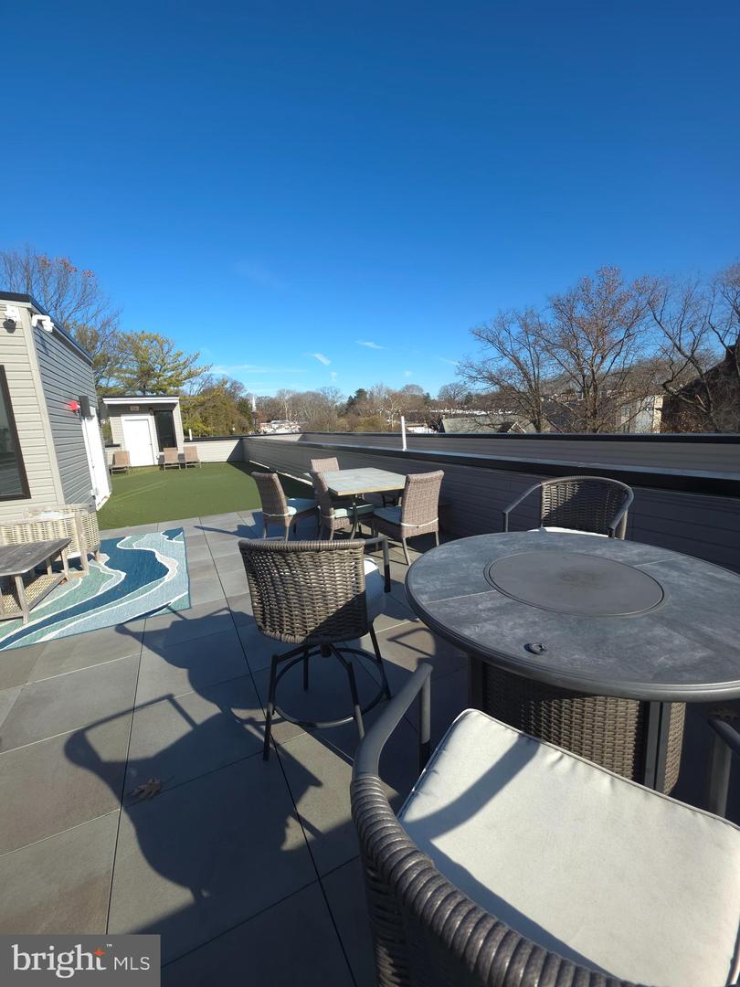 3503 Midvale Ave #401 Property Photo 18