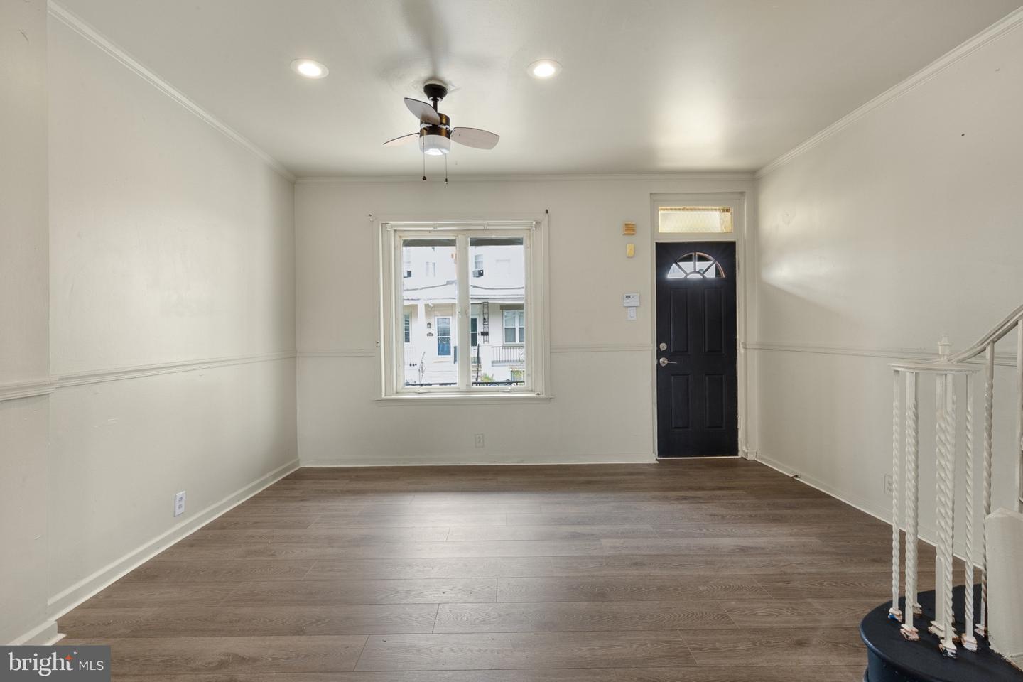 2342 Mcclellan St Property Photo 6